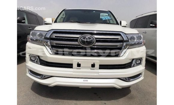 Buy Import Toyota Land Cruiser White Car in Import - Dubai in Batken Buy Import Toyota Land Cruiser White Car in Import - Dubai in Batken