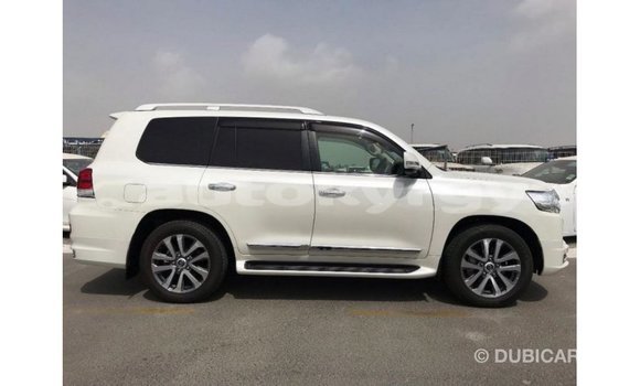 Buy Import Toyota Land Cruiser White Car in Import - Dubai in Batken Buy Import Toyota Land Cruiser White Car in Import - Dubai in Batken