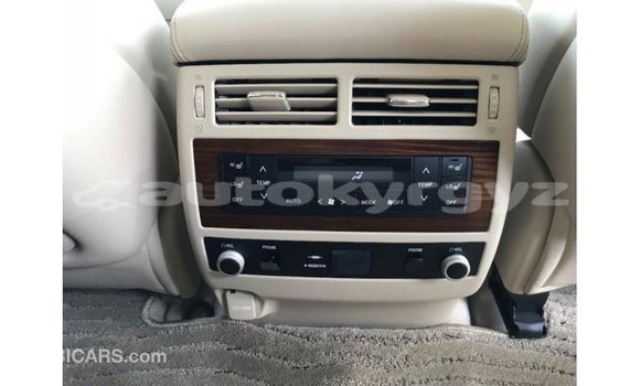 Buy Import Toyota Land Cruiser White Car in Import - Dubai in Batken Buy Import Toyota Land Cruiser White Car in Import - Dubai in Batken