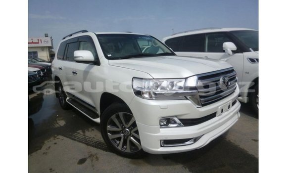 Buy Import Toyota Land Cruiser White Car in Import - Dubai in Batken Buy Import Toyota Land Cruiser White Car in Import - Dubai in Batken