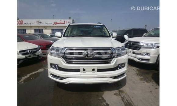 Buy Import Toyota Land Cruiser White Car in Import - Dubai in Batken Buy Import Toyota Land Cruiser White Car in Import - Dubai in Batken