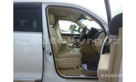 Buy Import Toyota Land Cruiser White Car in Import - Dubai in Batken Buy Import Toyota Land Cruiser White Car in Import - Dubai in Batken