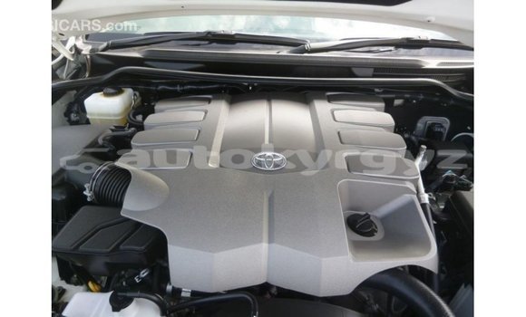 Buy Import Toyota Land Cruiser White Car in Import - Dubai in Batken Buy Import Toyota Land Cruiser White Car in Import - Dubai in Batken