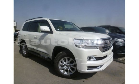 Buy Import Toyota Land Cruiser White Car in Import - Dubai in Batken Buy Import Toyota Land Cruiser White Car in Import - Dubai in Batken