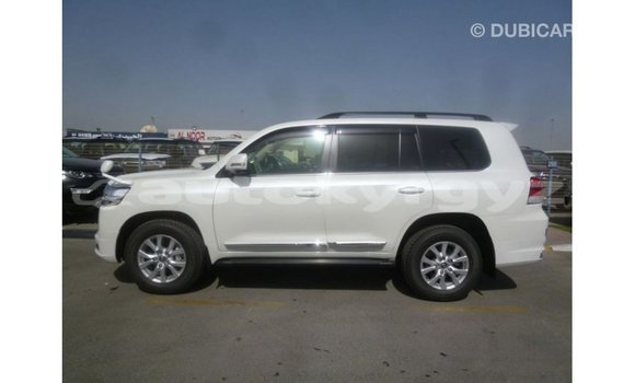 Buy Import Toyota Land Cruiser White Car in Import - Dubai in Batken Buy Import Toyota Land Cruiser White Car in Import - Dubai in Batken