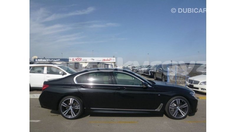 Big with watermark bmw x1 batken import dubai 3068