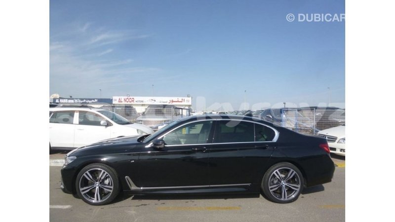 Big with watermark bmw x1 batken import dubai 3068