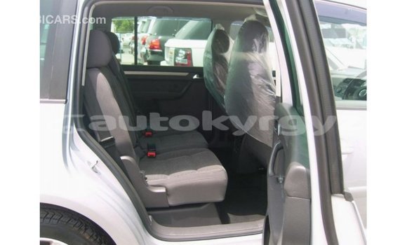 Buy Import Volkswagen Touran Other Car in Import - Dubai in Batken Buy Import Volkswagen Touran Other Car in Import - Dubai in Batken