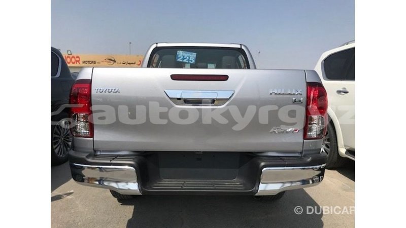 Big with watermark toyota hilux batken import dubai 3073