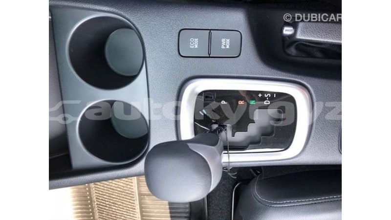 Big with watermark toyota hilux batken import dubai 3073