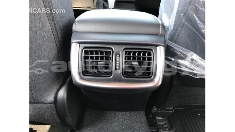 Big with watermark toyota hilux batken import dubai 3073