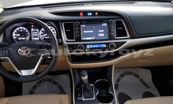 Buy Import Toyota Highlander White Car in Import - Dubai in Batken Buy Import Toyota Highlander White Car in Import - Dubai in Batken