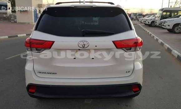 Buy Import Toyota Highlander White Car in Import - Dubai in Batken Buy Import Toyota Highlander White Car in Import - Dubai in Batken
