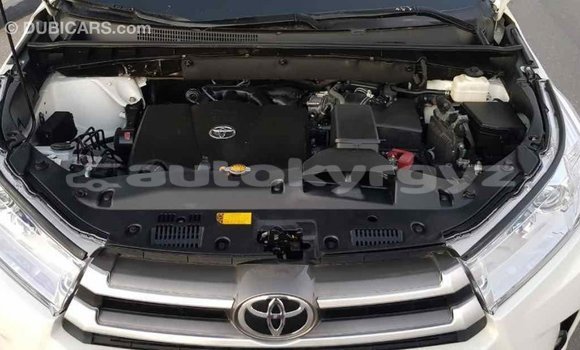 Buy Import Toyota Highlander White Car in Import - Dubai in Batken Buy Import Toyota Highlander White Car in Import - Dubai in Batken