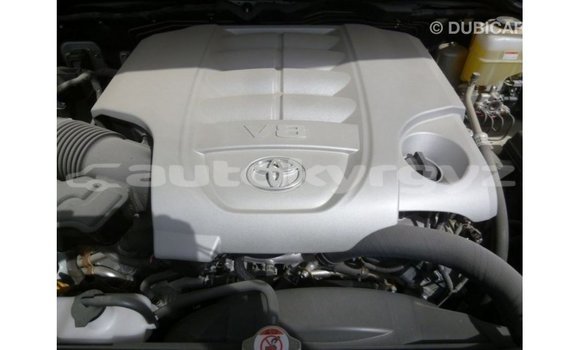Buy Import Toyota Land Cruiser White Car in Import - Dubai in Batken Buy Import Toyota Land Cruiser White Car in Import - Dubai in Batken