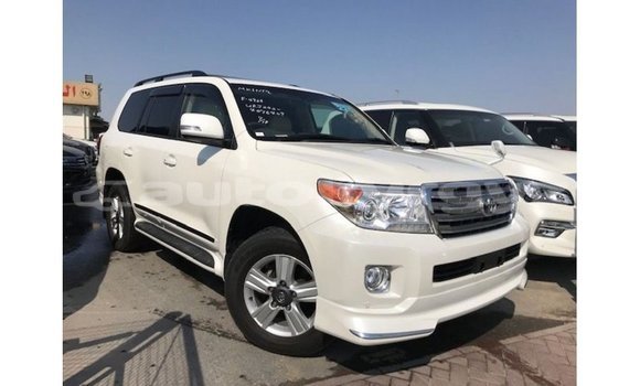 Buy Import Toyota Land Cruiser White Car in Import - Dubai in Batken Buy Import Toyota Land Cruiser White Car in Import - Dubai in Batken