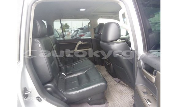 Buy Import Toyota Land Cruiser Other Car in Import - Dubai in Batken Buy Import Toyota Land Cruiser Other Car in Import - Dubai in Batken