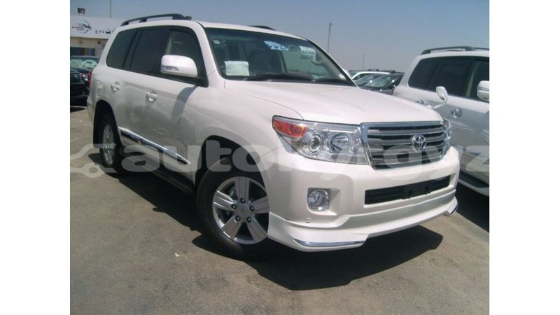 Big with watermark toyota land cruiser batken import dubai 3116