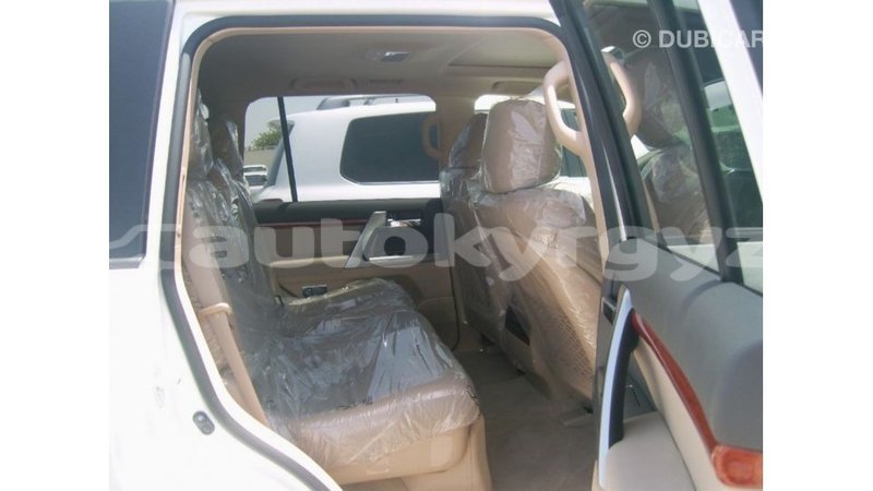 Big with watermark toyota land cruiser batken import dubai 3116
