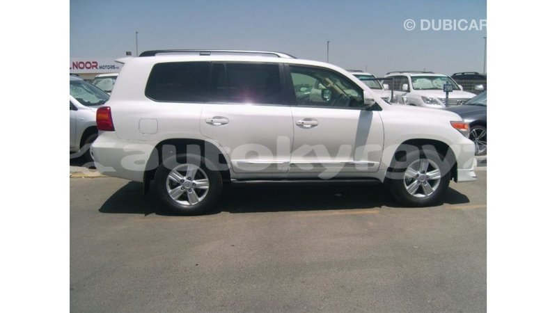 Big with watermark toyota land cruiser batken import dubai 3116