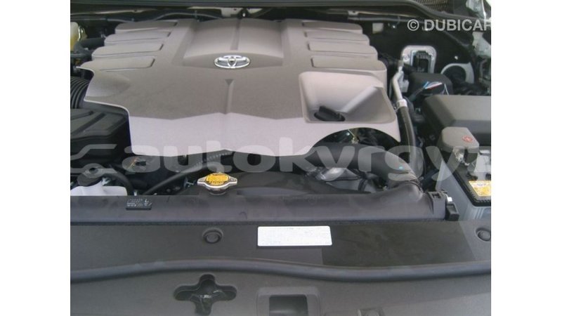 Big with watermark toyota land cruiser batken import dubai 3116