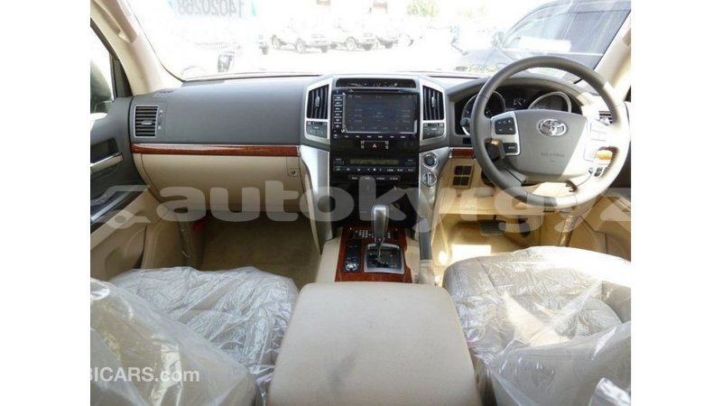 Big with watermark toyota land cruiser batken import dubai 3117