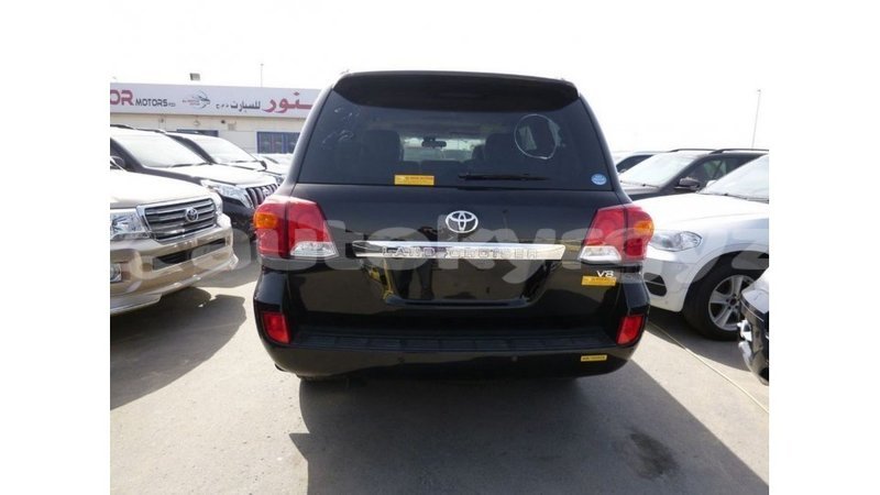 Big with watermark toyota land cruiser batken import dubai 3117