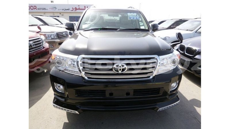 Big with watermark toyota land cruiser batken import dubai 3117