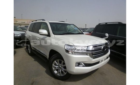 Buy Import Toyota Land Cruiser White Car in Import - Dubai in Batken Buy Import Toyota Land Cruiser White Car in Import - Dubai in Batken