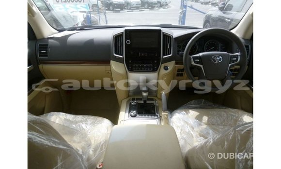 Buy Import Toyota Land Cruiser White Car in Import - Dubai in Batken Buy Import Toyota Land Cruiser White Car in Import - Dubai in Batken