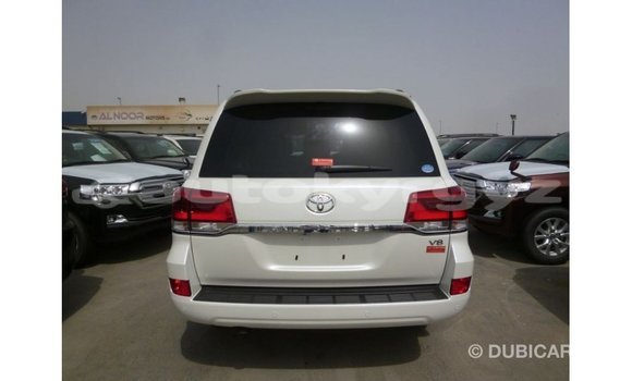 Buy Import Toyota Land Cruiser White Car in Import - Dubai in Batken Buy Import Toyota Land Cruiser White Car in Import - Dubai in Batken