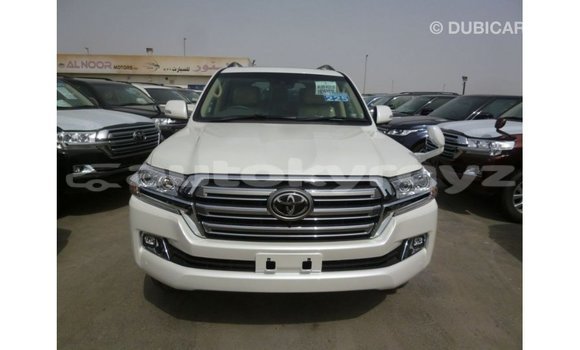 Buy Import Toyota Land Cruiser White Car in Import - Dubai in Batken Buy Import Toyota Land Cruiser White Car in Import - Dubai in Batken