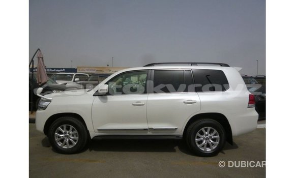 Buy Import Toyota Land Cruiser White Car in Import - Dubai in Batken Buy Import Toyota Land Cruiser White Car in Import - Dubai in Batken