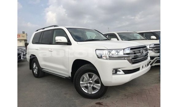 Buy Import Toyota Land Cruiser White Car in Import - Dubai in Batken Buy Import Toyota Land Cruiser White Car in Import - Dubai in Batken