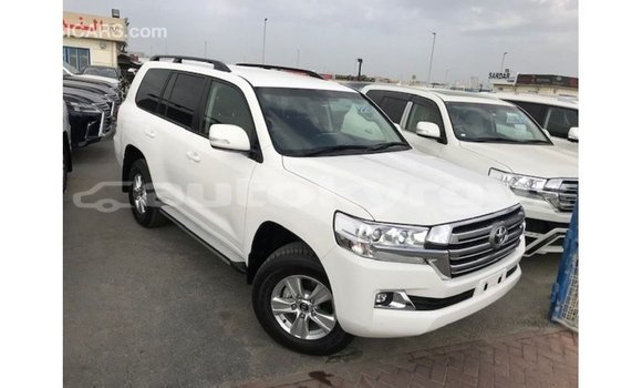 Buy Import Toyota Land Cruiser White Car in Import - Dubai in Batken Buy Import Toyota Land Cruiser White Car in Import - Dubai in Batken
