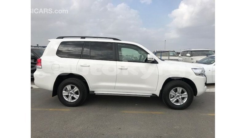 Big with watermark toyota land cruiser batken import dubai 3126