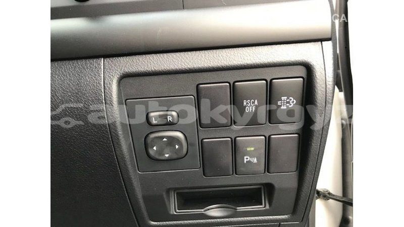 Big with watermark toyota land cruiser batken import dubai 3126