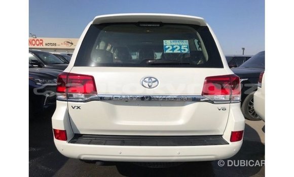 Buy Import Toyota Land Cruiser White Car in Import - Dubai in Batken Buy Import Toyota Land Cruiser White Car in Import - Dubai in Batken
