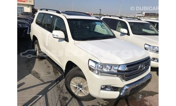 Buy Import Toyota Land Cruiser White Car in Import - Dubai in Batken Buy Import Toyota Land Cruiser White Car in Import - Dubai in Batken