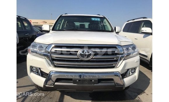 Buy Import Toyota Land Cruiser White Car in Import - Dubai in Batken Buy Import Toyota Land Cruiser White Car in Import - Dubai in Batken