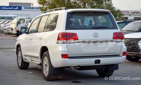 Buy Import Toyota Land Cruiser White Car in Import - Dubai in Batken Buy Import Toyota Land Cruiser White Car in Import - Dubai in Batken