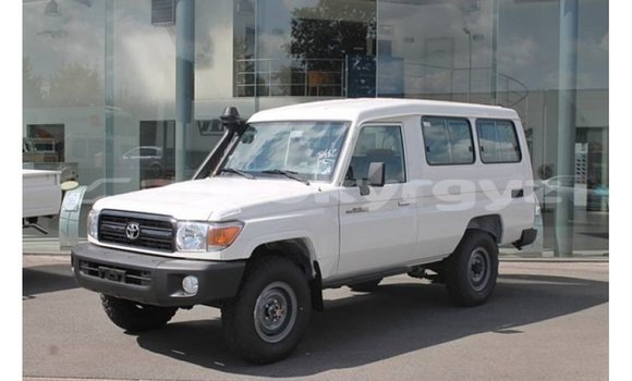 Buy Import Toyota Land Cruiser White Car in Import - Dubai in Batken Buy Import Toyota Land Cruiser White Car in Import - Dubai in Batken