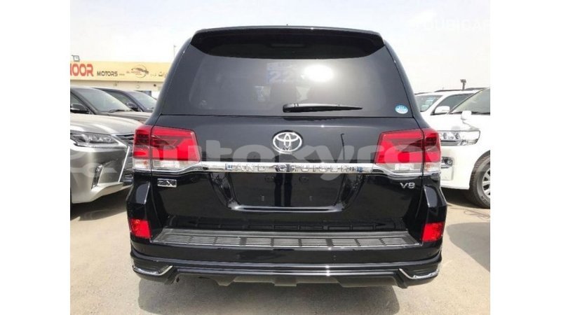 Big with watermark toyota land cruiser batken import dubai 3172