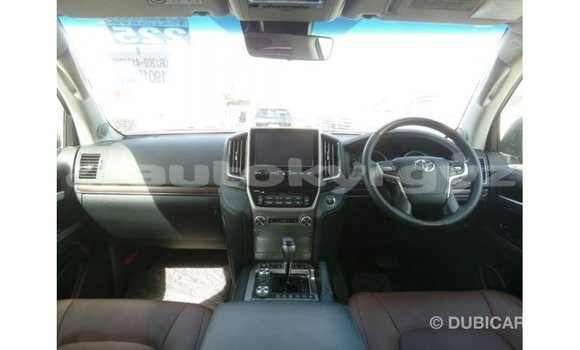 Buy Import Toyota Land Cruiser Red Car in Import - Dubai in Batken Buy Import Toyota Land Cruiser Red Car in Import - Dubai in Batken