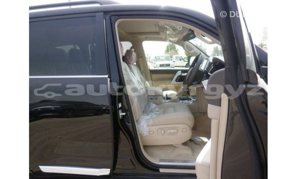 Buy Import Toyota Land Cruiser Black Car in Import - Dubai in Batken Buy Import Toyota Land Cruiser Black Car in Import - Dubai in Batken