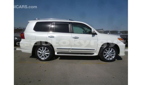 Buy Import Toyota Land Cruiser White Car in Import - Dubai in Batken Buy Import Toyota Land Cruiser White Car in Import - Dubai in Batken