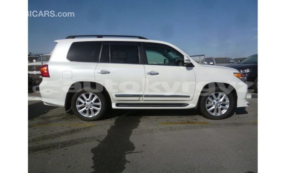 Buy Import Toyota Land Cruiser White Car in Import - Dubai in Batken Buy Import Toyota Land Cruiser White Car in Import - Dubai in Batken