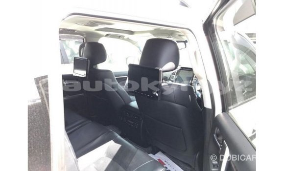 Buy Import Toyota Land Cruiser White Car in Import - Dubai in Batken Buy Import Toyota Land Cruiser White Car in Import - Dubai in Batken