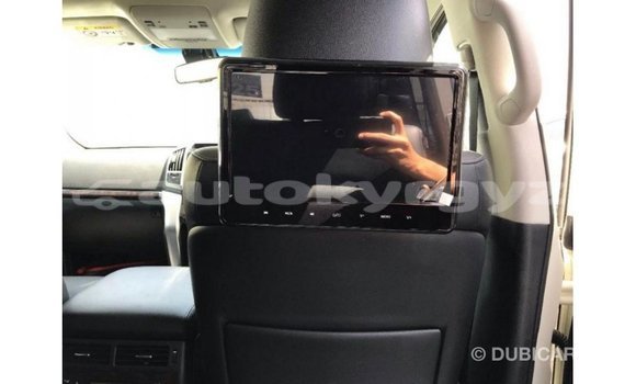 Buy Import Toyota Land Cruiser White Car in Import - Dubai in Batken Buy Import Toyota Land Cruiser White Car in Import - Dubai in Batken