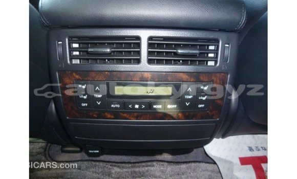 Buy Import Toyota Land Cruiser White Car in Import - Dubai in Batken Buy Import Toyota Land Cruiser White Car in Import - Dubai in Batken